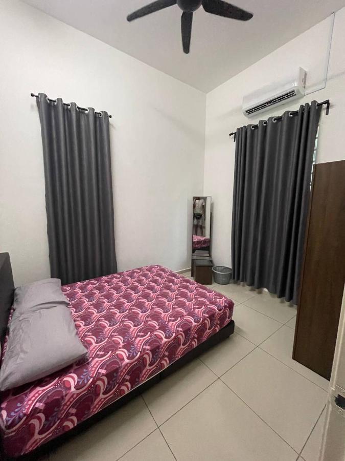 JC 7799 Homestay Jasin Perdana Exterior foto